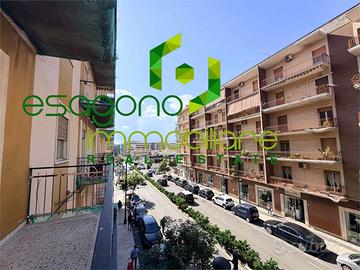 VIA TISIA: AMPIO APPARTAMENTO IN CONTESTO SIGNORIL