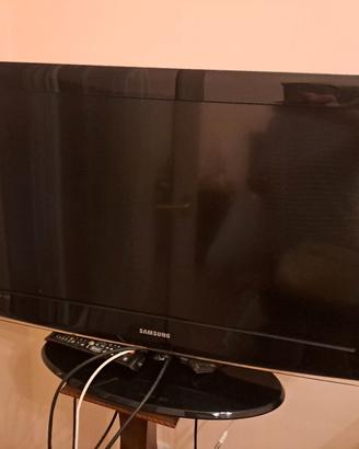 TV 32'