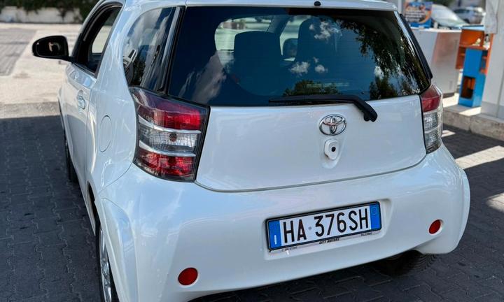 toyota iq 1.0 