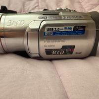 Fotoocamera Canon e vidocamera Panasonics Mini Dv