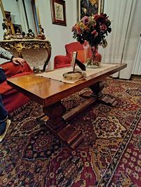 Tavolino da salotto in legno massiccio