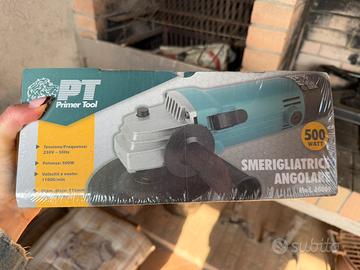 Smerigliatrice angolare