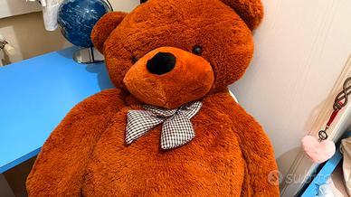 Orso peluche gigante