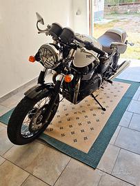 Triumph Thruxton Ace 900