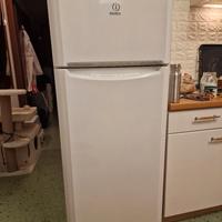 Frigorifero Indesit 