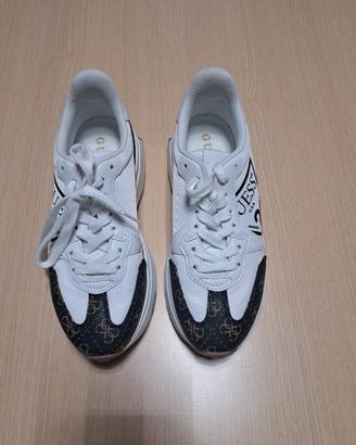 Sneakers Guess