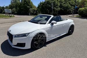 AUDI TT Roadster 2.0 TFSI quattro S tronic S line