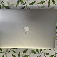 Macbook pro 15 pollici schermo rotto