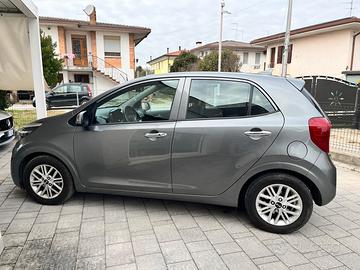 Kia piccanto gpl neo patentati