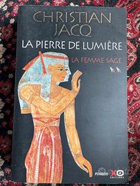 4 libri La Pierre de Lumiere in francese