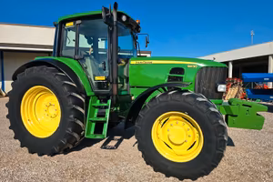 John Deere 6630