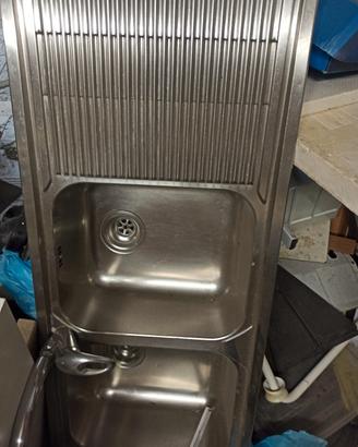 lavandino doppia vasca per cucina