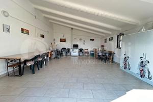 Casa Indipendente Jesi [Cod. rif 11670VRG]