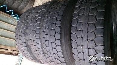 4 pneumatici usati autocarro 225 75 17.5 pi