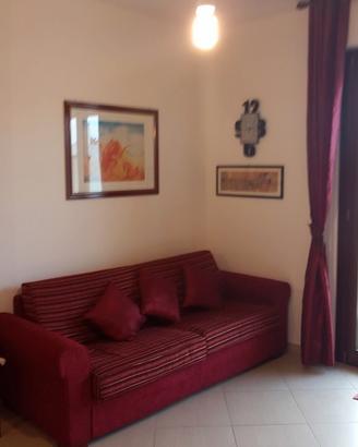 Appartamento lungomare con giardino
