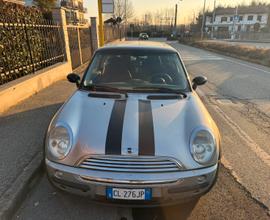 Auto Minicooper 1.6 16V 2004 benzina