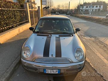 Auto Minicooper 1.6 16V 2004 benzina