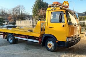 Carro attrezzi  iveco 79-14 patente c