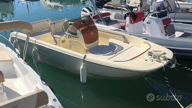 Invictus FX200 + Yamaha 150CV full Optional