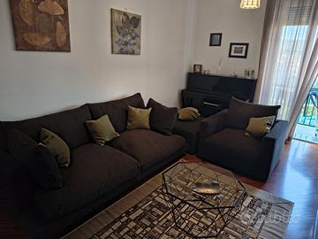 Divano, poltrona e pouf artigianali