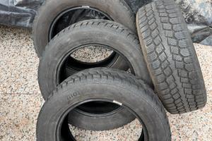 Pneumatici invernali Motrio 205/60 R16