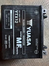Batteria Yuasa YTX12 12V 10Ah