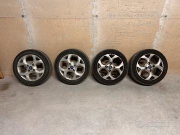 Cerchi lega originali Ford Fiesta 15 Nexen estive