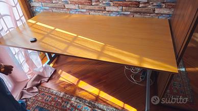 Scrivania 