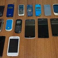 LOTTO CELLULARI  DA RIVEDERE O PER PARTI RICAMBIO