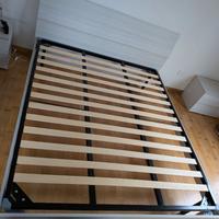 Letto nuovo con rete a doghe