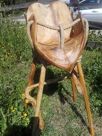 Seggiolone in legno d’ulivo
