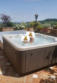 Vasca idromassaggio 6 posti riscaldabile