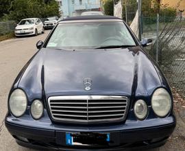 Mercedes Benz clk 230