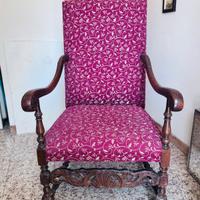 Poltrona e sedie antiche