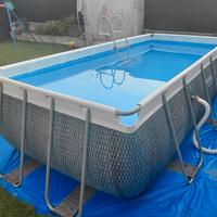 PISCINA  PER  ESTERNO