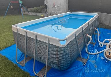 PISCINA  PER  ESTERNO