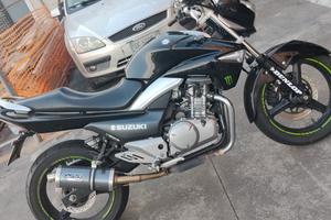 SUZUKI INAZUMA 250CC