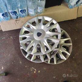 Borchie lancia Ypsilon