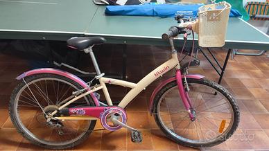 Bici MTB Btwin bambina con cestino