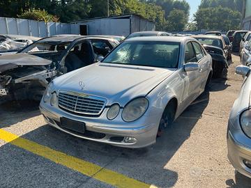 MERCEDES CLASSE E 270 w211 2004 647961 2.7