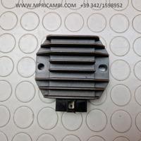 REGOLATORE TENSIONE DERBI GPR 125 2010 2011 GPR125