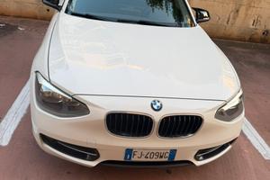 BMW Serie 1 F20 118D  AUTOMATICA