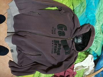 Felpa Gaudì color vinaccia con cappuccio e zip