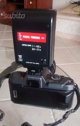 Macchina fotografica pentax semiautomatica con bor