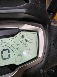Beverly 300 Hpe con 1.200 km a Torino