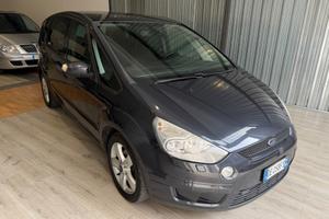 Ford S-Max Titanium