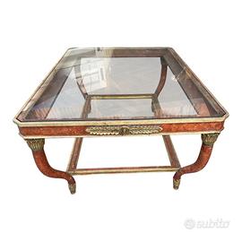 Tavolino vintage Grifoni con inatgli dotati