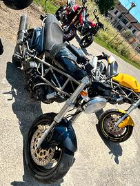 Ducati Monster 900 a carburatori 1993 e 1994