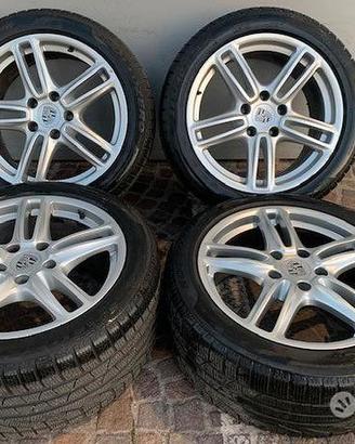 CERCHI E GOMME PORCHE 19