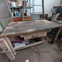 Banco da lavoro in legno